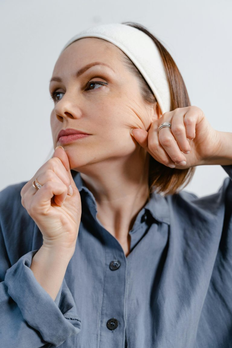 Natural Anti-Aging Skincare Secrets: Your Complete Guide to Ageless Beauty